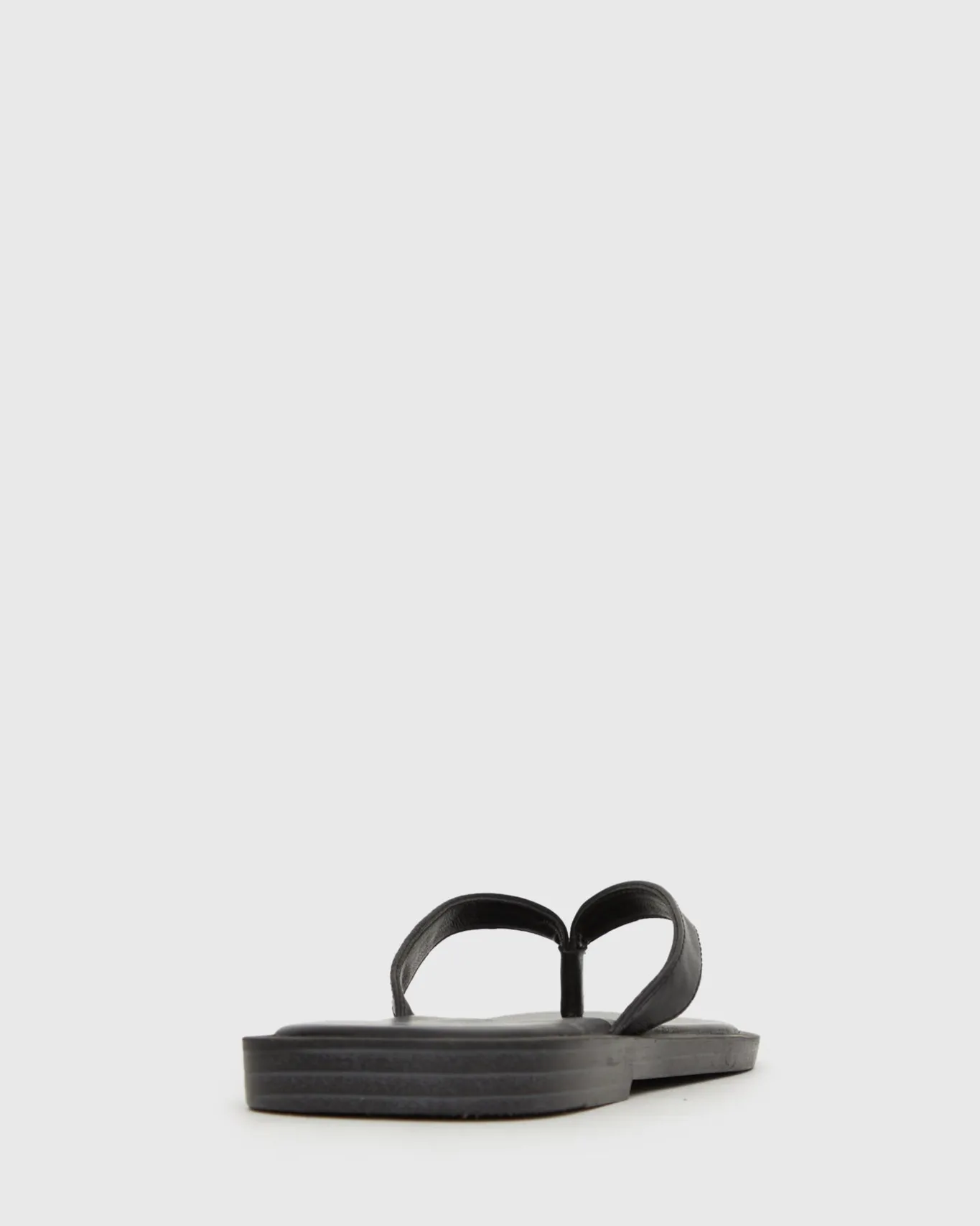 Women Betts Sandals|Flats^CRUSH Leather Thong Sandals