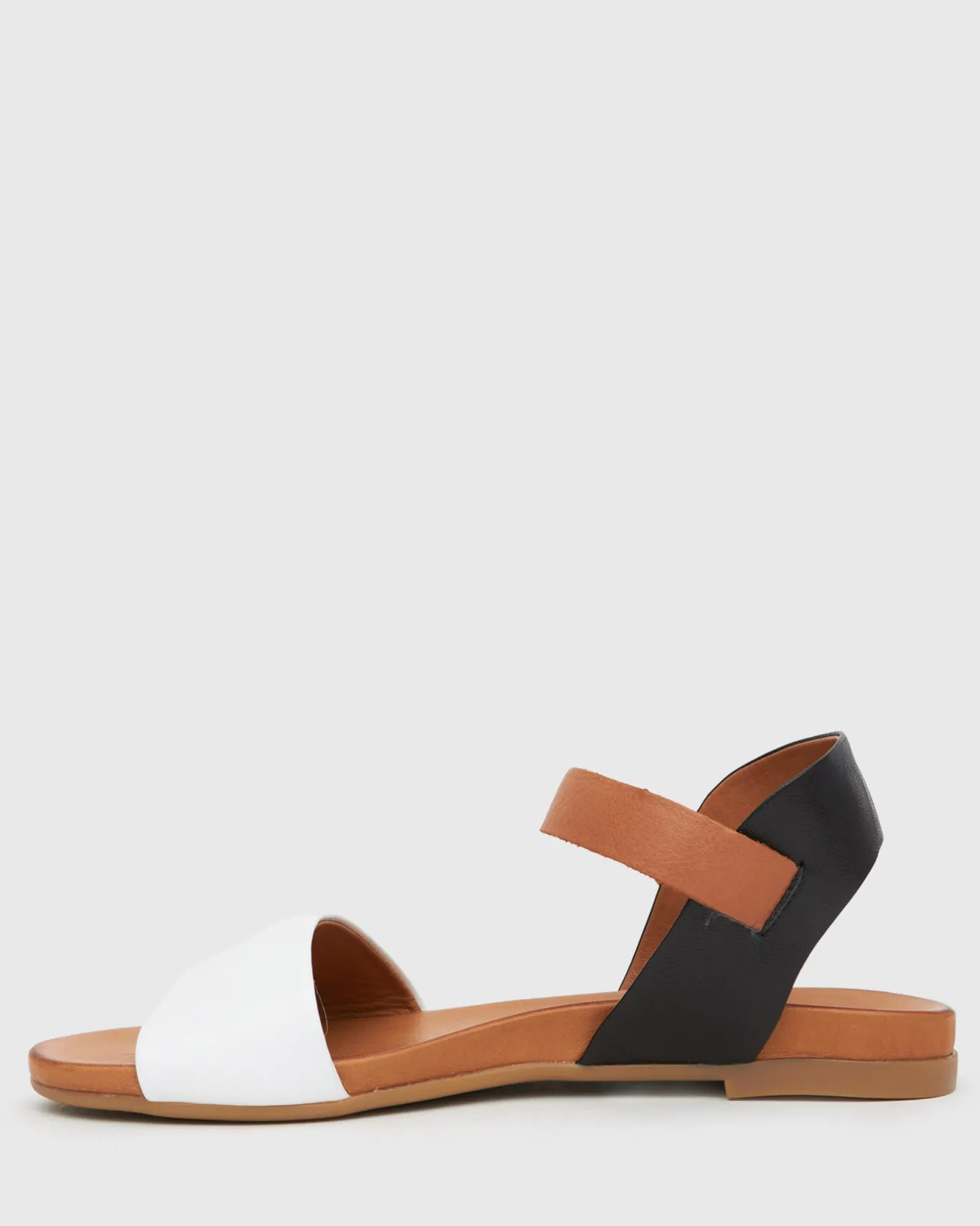 Women Betts Sandals|Flats^FLIGHT Leather Flat Sandals