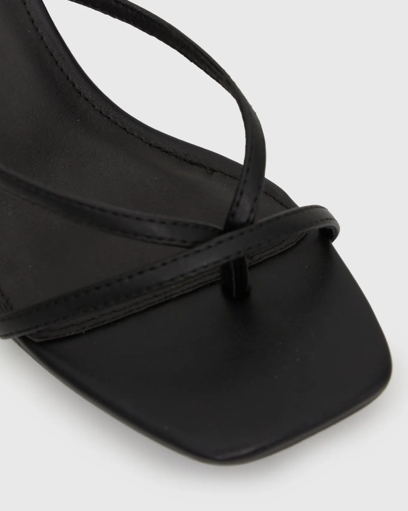 Women Betts Block|Low-Mid^GIGI Square Toe Heeled Mules