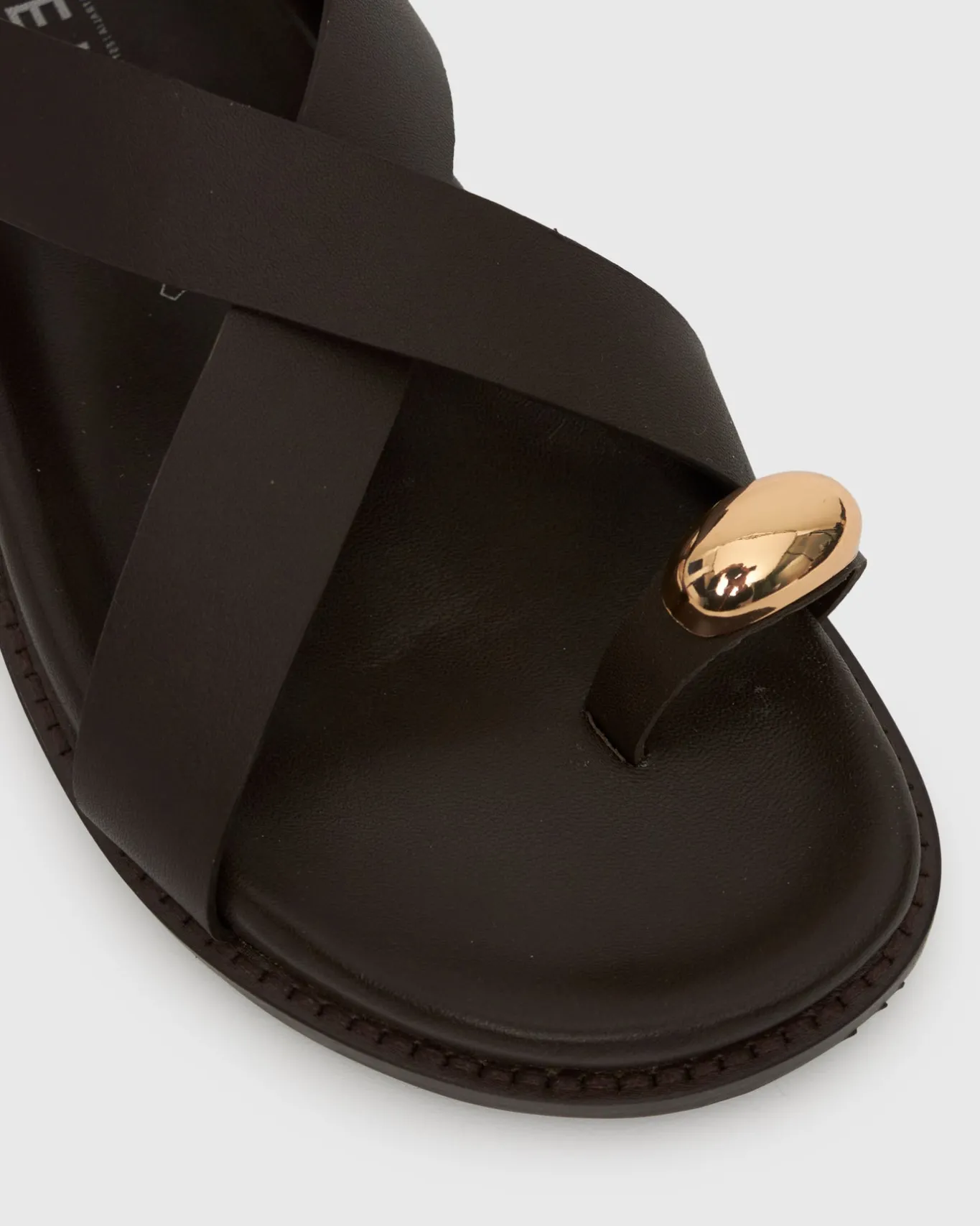 Women Betts Sandals|Flats^MALIBU Leather Crossover Ankle-Strap Sandals