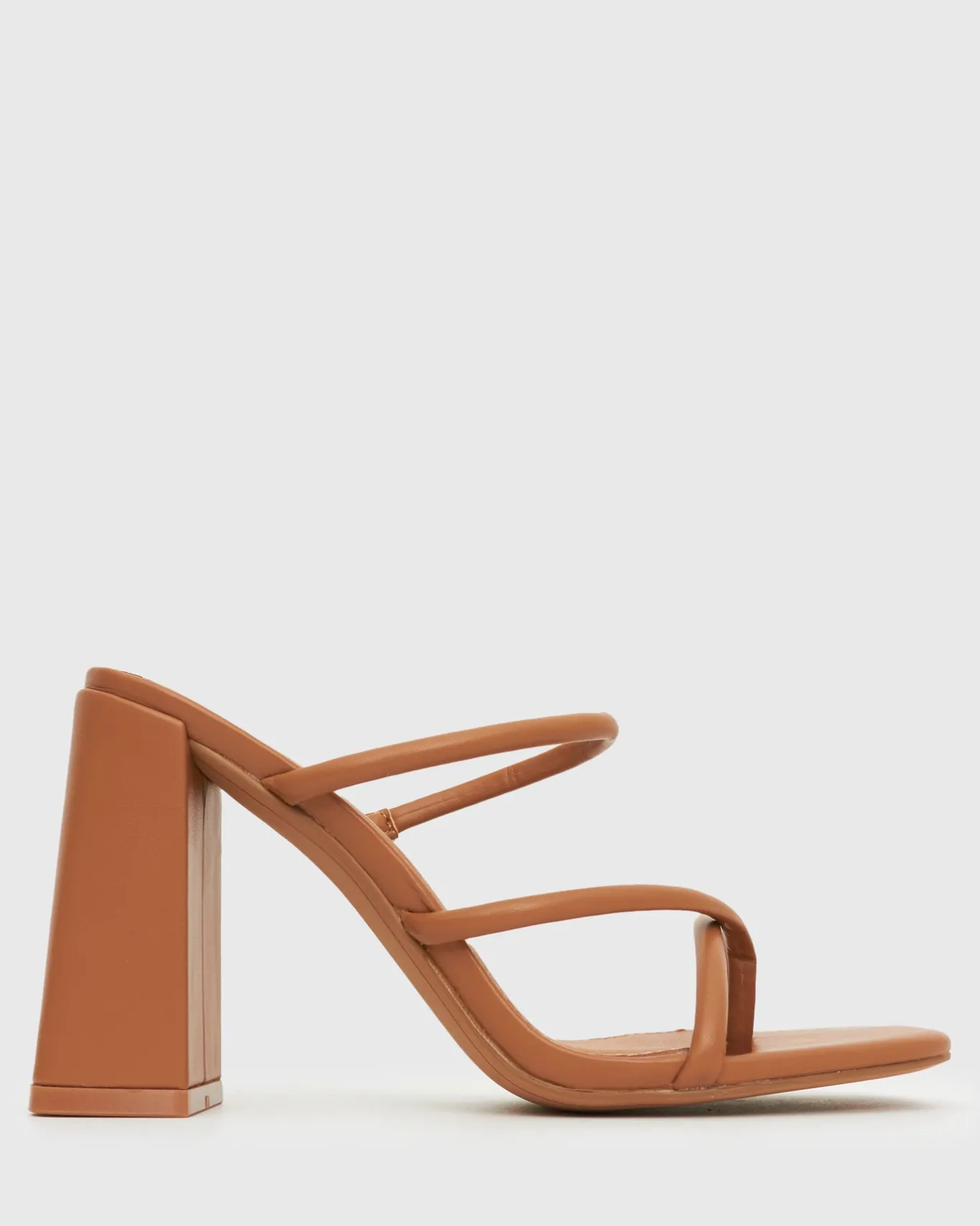 Women Betts Block|High^PRE-ORDER SHAQ High Block Heel Mules
