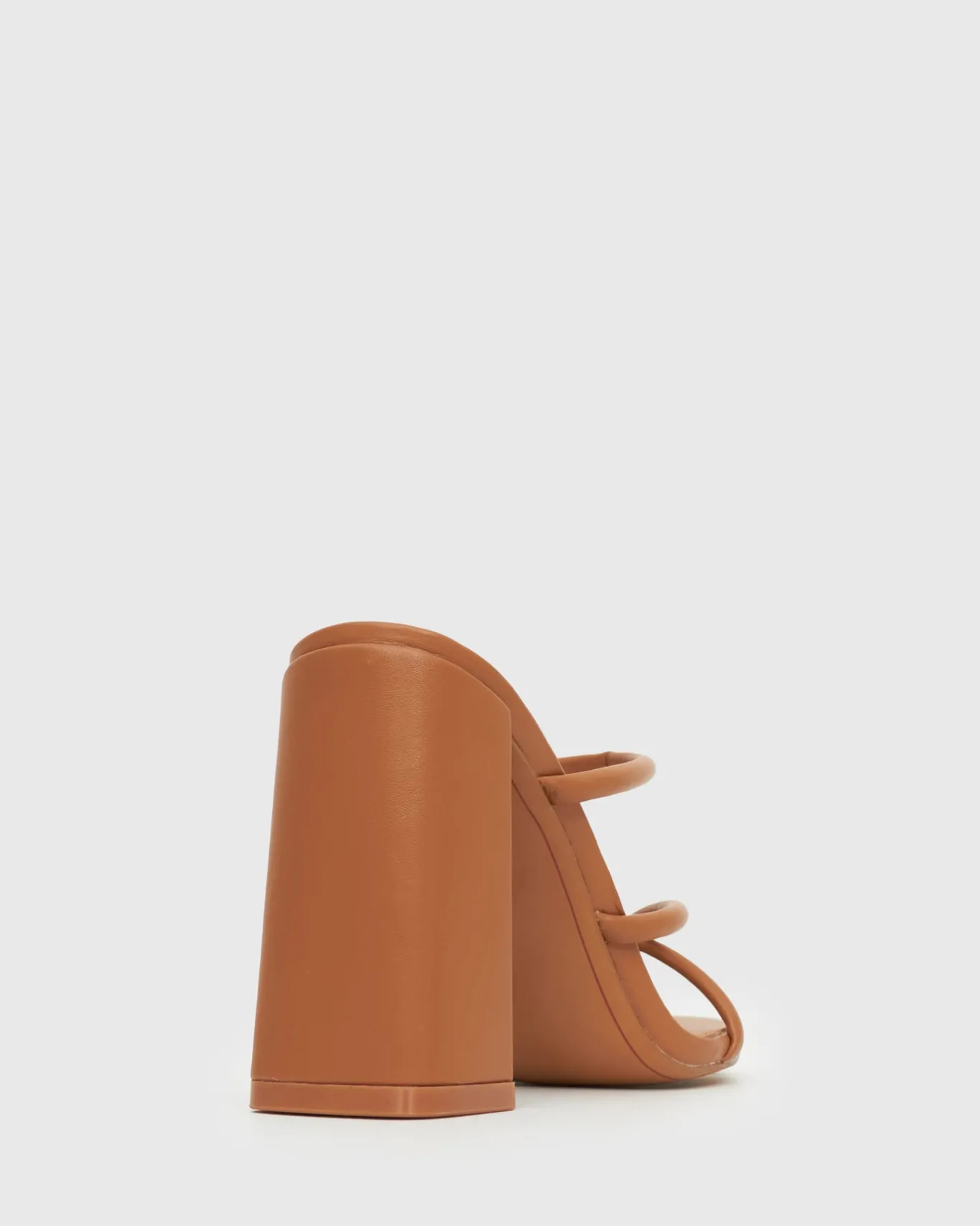 Women Betts Block|High^PRE-ORDER SHAQ High Block Heel Mules