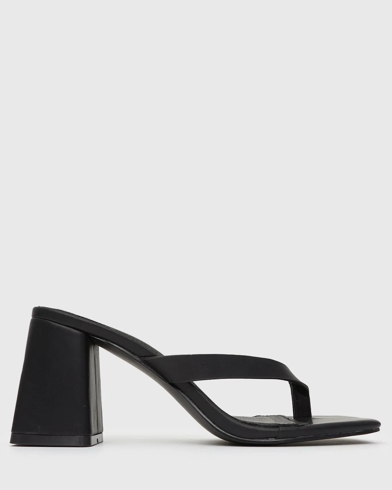 Women Betts Block|High^SUNDOWNER Leather Thong Mule Sandals