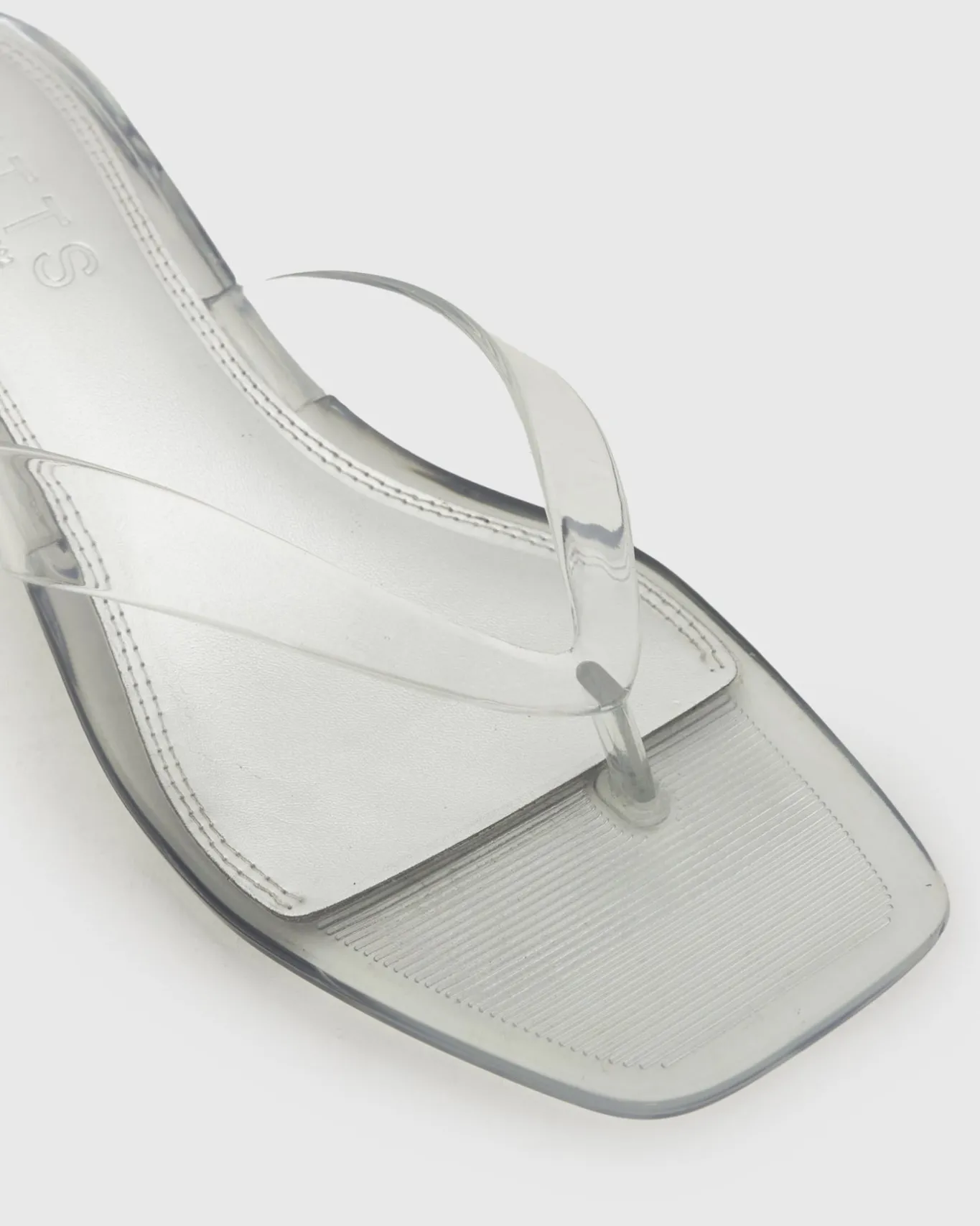 Women Betts Low-Mid|Heeled^TYLA Jelly Kitten Heel Thong Sandals