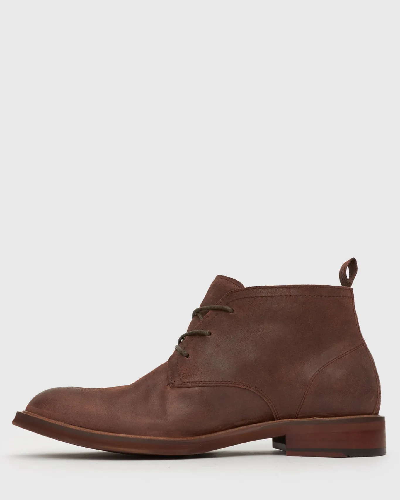 Betts Casual|Leather^URBAN Leather Chukka Boots