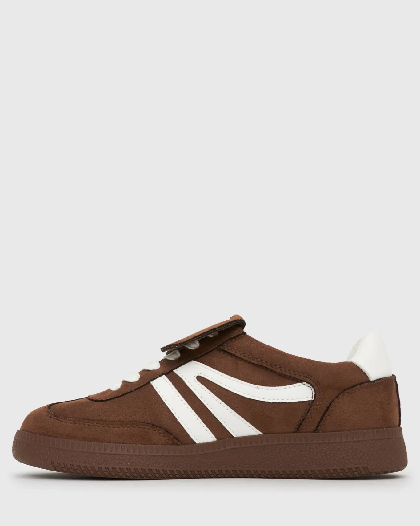 Women Betts Wider Fit|Wider Fit^Wider Fit BUTTERSCOTCH Low-Top Lace-Up Sneakers