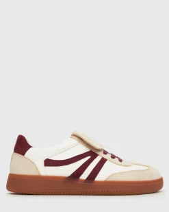 Women Betts Wider Fit|Wider Fit^Wider Fit BUTTERSCOTCH Low-Top Lace-Up Sneakers