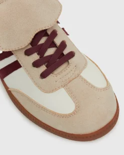 Women Betts Wider Fit|Wider Fit^Wider Fit BUTTERSCOTCH Low-Top Lace-Up Sneakers
